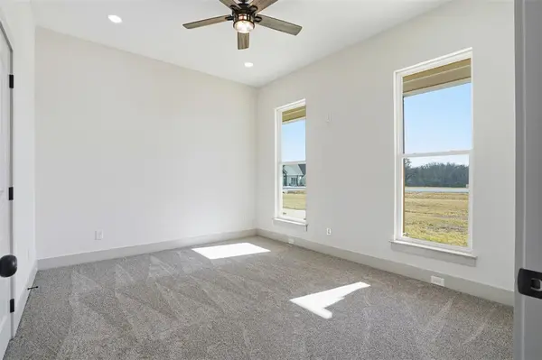 1081 Paradise Parkway, Poolville, TX 76487