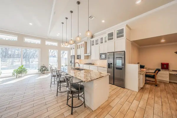 6012 Englishoak Drive, Arlington, TX 76016