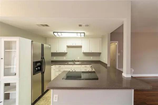 2226 W Rosedale Street S #100, Fort Worth, TX 76110