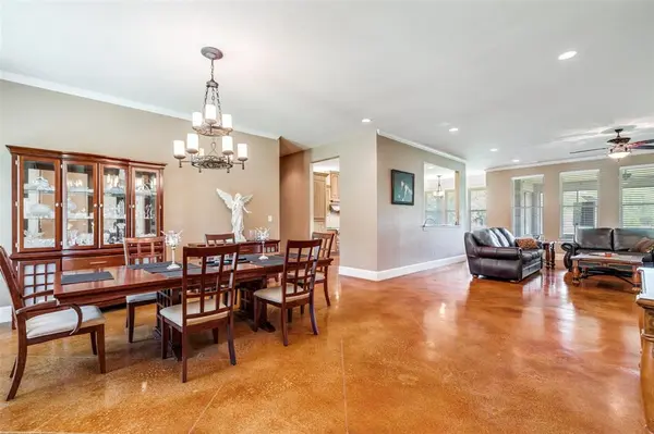 643 County Road 2255, Telephone, TX 75488