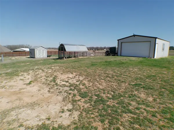 200 County Road 3170, Decatur, TX 76234