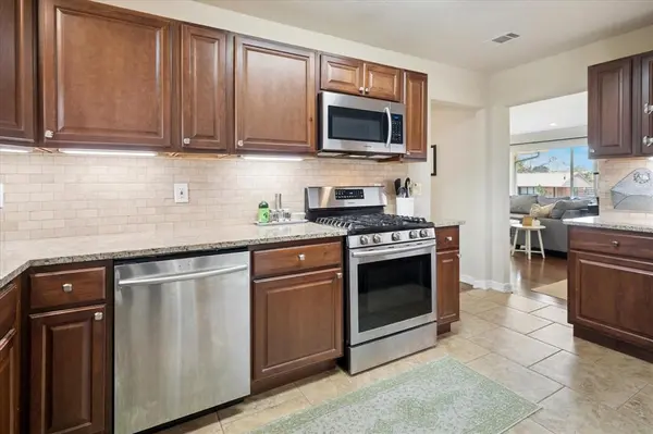 846 Peavy Road, Dallas, TX 75218