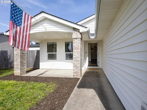 304 E WILSON ST, Yacolt, WA 98675