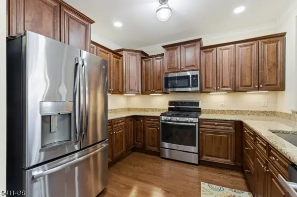 5301 Veterans Dr, Rockaway Twp., NJ 07866