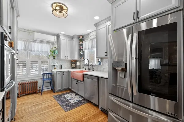 151 Beechwood Ave, Middlesex Boro, NJ 08846