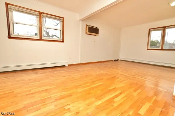 9 Davey St 2nd Floor, Bloomfield Twp., NJ 07003