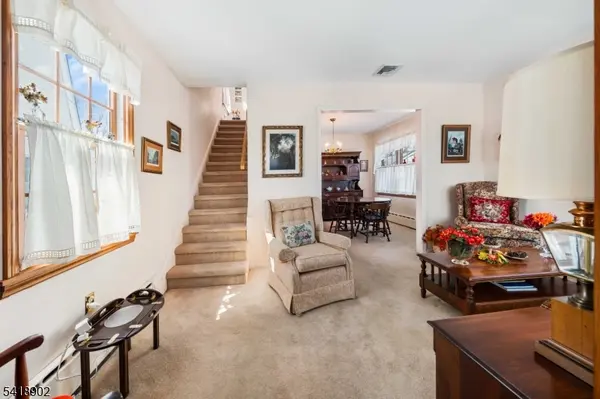 438 3rd Ave, Garwood Boro, NJ 07027