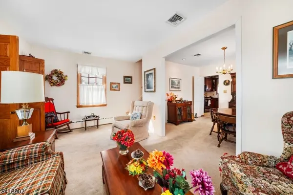 438 3rd Ave, Garwood Boro, NJ 07027