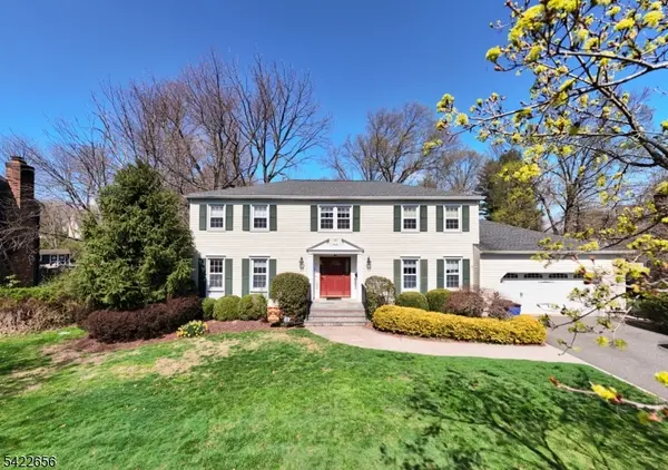 47 Village Rd, Florham Park Boro, NJ 07932