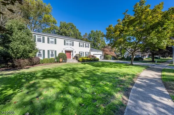 47 Village Rd, Florham Park Boro, NJ 07932