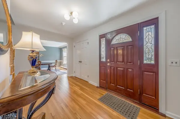 47 Village Rd, Florham Park Boro, NJ 07932