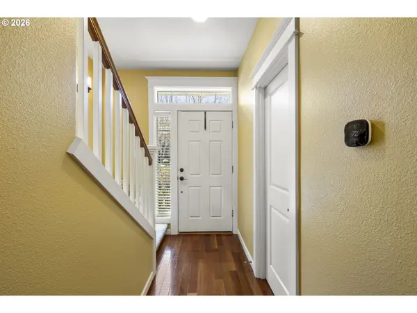 328 N OAK LEAF ST, Newberg, OR 97132