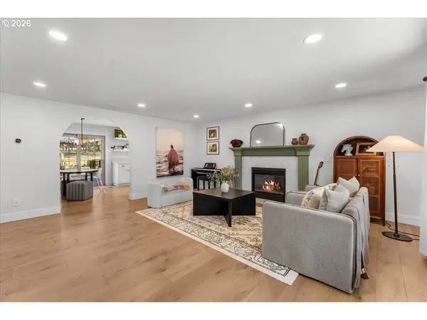 22950 SE FILBERT RD, Eagle Creek, OR 97022