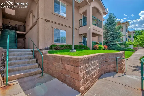 3020 Mandalay GRV #4, Colorado Springs, CO 80917