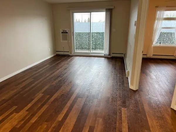 228 Pembina AVE #205, Hinton, AB T7V 0A5