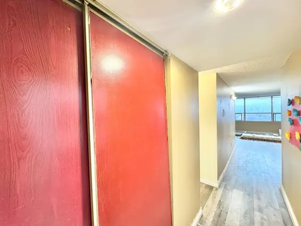 25 Sunrise AVE #1405, Toronto C13, ON M4A 2S2