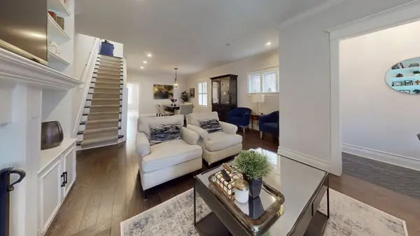 109 Sherwood AVE, Toronto C10, ON M4P 2A6