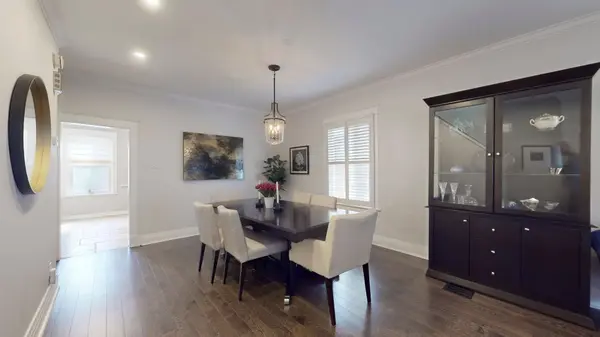 109 Sherwood AVE, Toronto C10, ON M4P 2A6