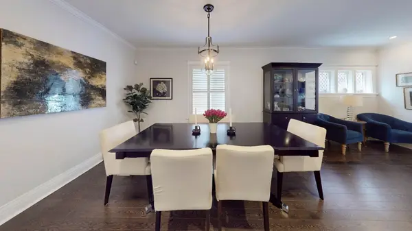 109 Sherwood AVE, Toronto C10, ON M4P 2A6