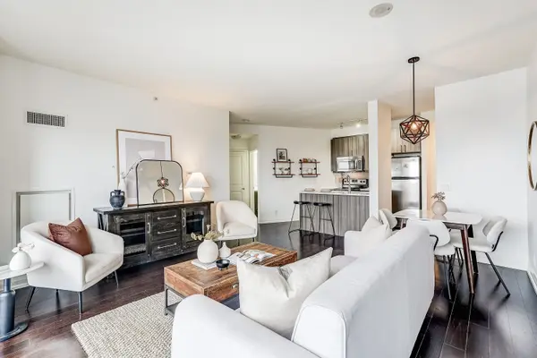 85 The Donway West N/A #504, Toronto C13, ON M3C 0L9