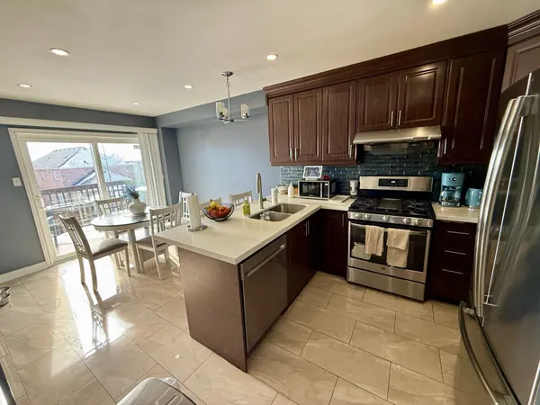 60 Batt CRES, Ajax, ON L1T 4L8