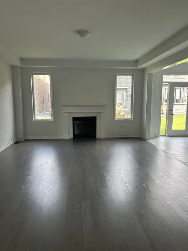 1442 Mourning dove LN, Pickering, ON L1X 0N8