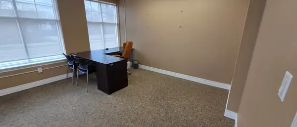 400 Dundas ST #G - T4 Room 1, Whitby, ON L1N 0K1