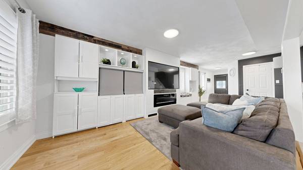 100 Madden PL, Clarington, ON L1C 5K3