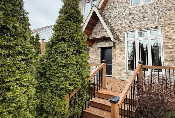 45 Harris Park DR, Toronto E04, ON M1L 3A5