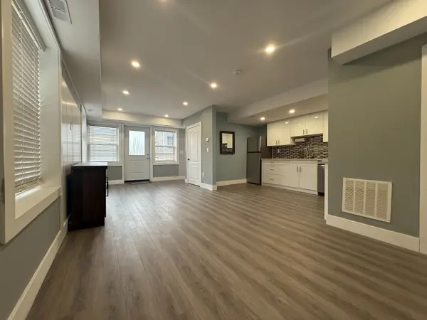 33 Lincoln ST #Unit B, Ajax, ON L1S 6C4