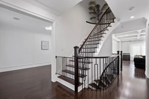 1195 Shore Acres DR, Innisfil, ON L0L 1R0