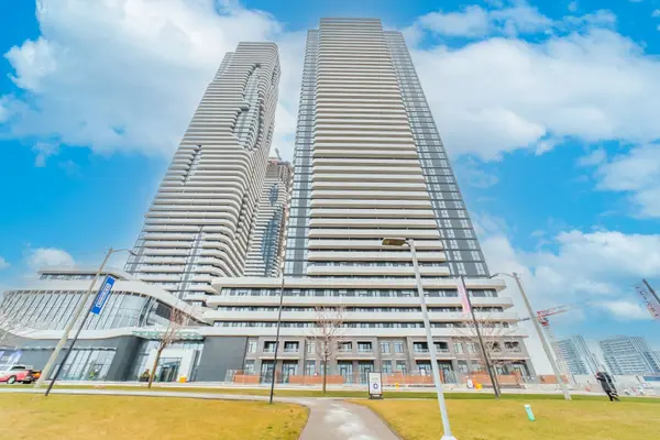 195 Commerce ST #716, Vaughan, ON L4K 0P9