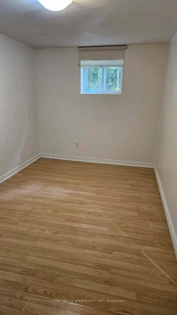 38 Harding BLVD #Bsmt 2, Richmond Hill, ON L4C 1S8