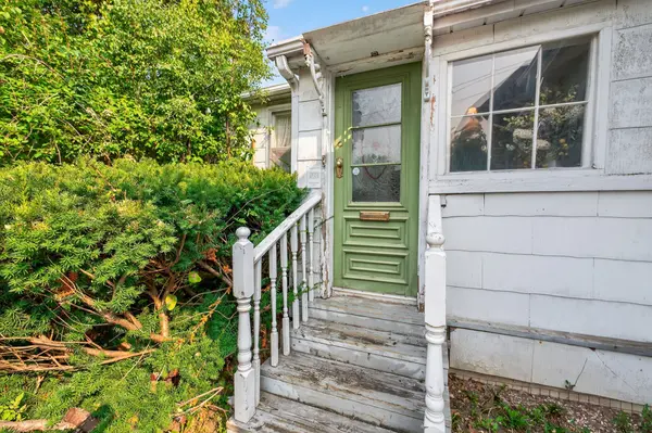 117 Lucas ST, Richmond Hill, ON L4C 4P4