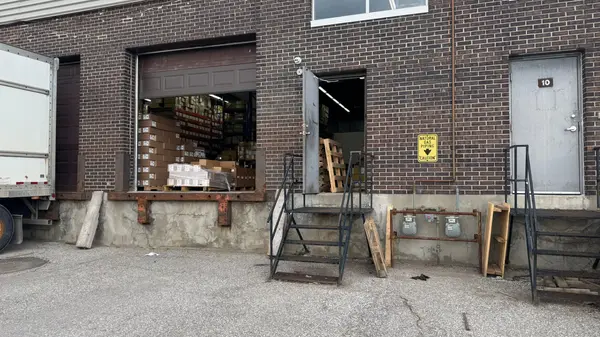 18 Alliance BLVD #8/9, Barrie, ON L4M 5A5