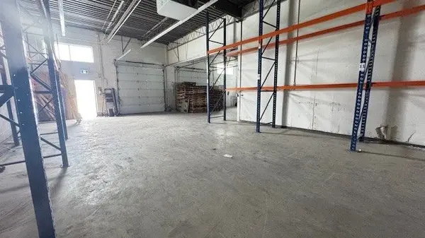 18 Alliance BLVD #8/9, Barrie, ON L4M 5A5