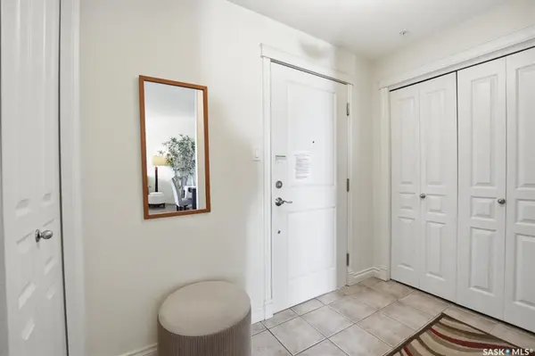 615 Saskatchewan CRESCENT W #402, Saskatoon, SK S7M 0A5