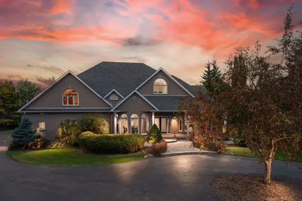 21 Turtle Lake DR, Halton Hills, ON L7J 2W7