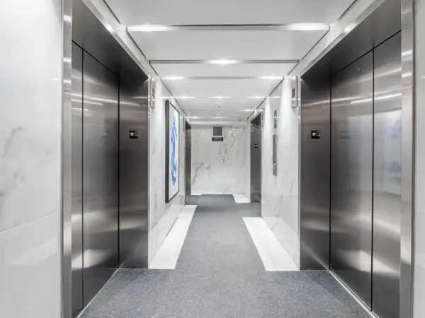 4065 Confederation Pkwy #3209, Mississauga, ON L5B 4N1