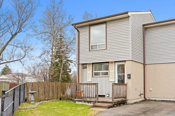 13 Gold Pine CT, Brampton, ON L6S 2K6