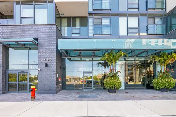 2450 Old Bronte RD #607, Oakville, ON L6M 5P6