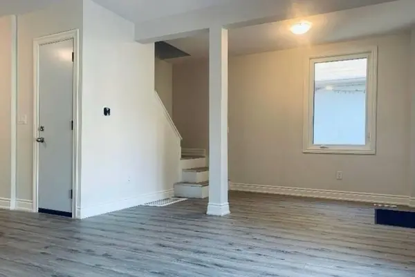 75 Eileen AVE #Main, Toronto W03, ON M6N 1V8