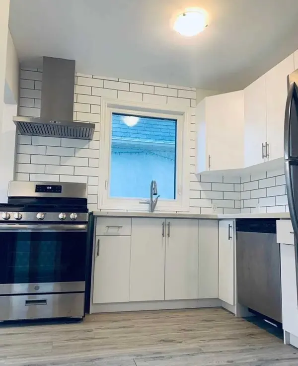 75 Eileen AVE #Main, Toronto W03, ON M6N 1V8