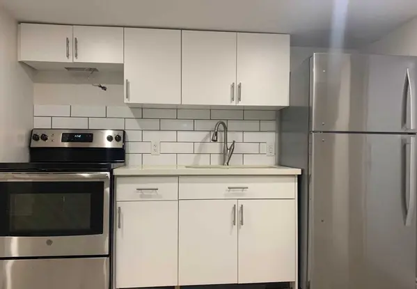 75 Eileen AVE #Bsmt, Toronto W03, ON M6N 1V8