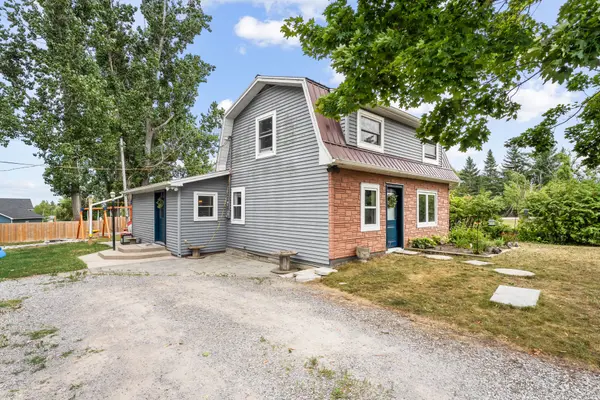 6 Mitchellview RD, Kawartha Lakes, ON K0M 2B0