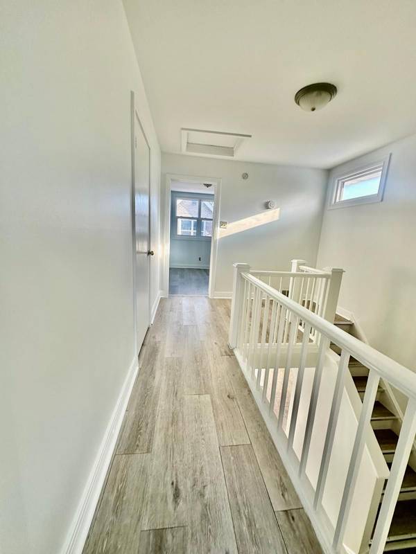 658 Coronation AVE, Alta Vista And Area, ON K1G 0M5