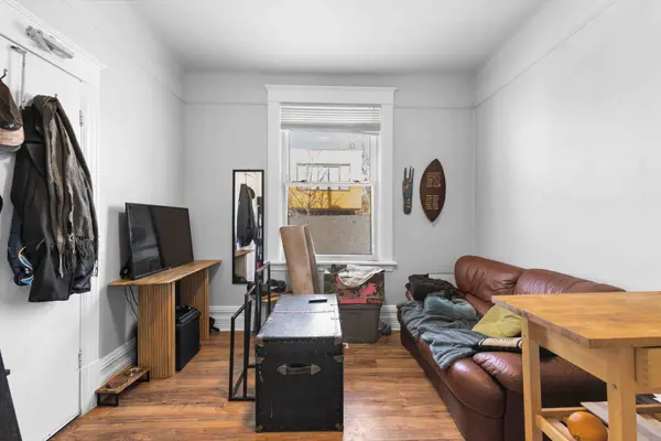 70 Anderson ST, West Centre Town, ON K1R 6T7