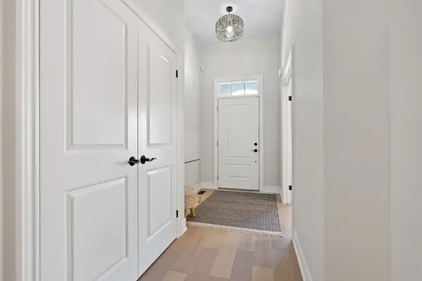 14 Mills LN, Niagara-on-the-lake, ON L0S 1J1