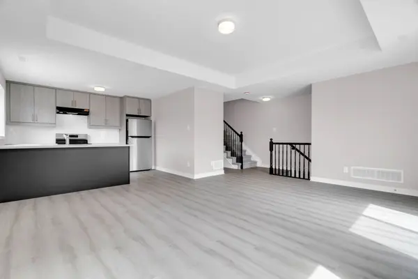 810 Parnian Private, Barrhaven, ON K2J 7K6