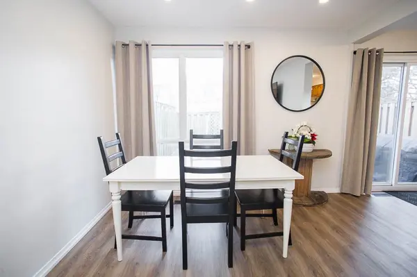 273 Elgin ST #52, Brantford, ON N3S 5B2